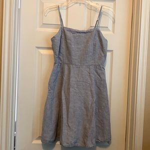 Gap brand small dress. Navy blue and white pattern.